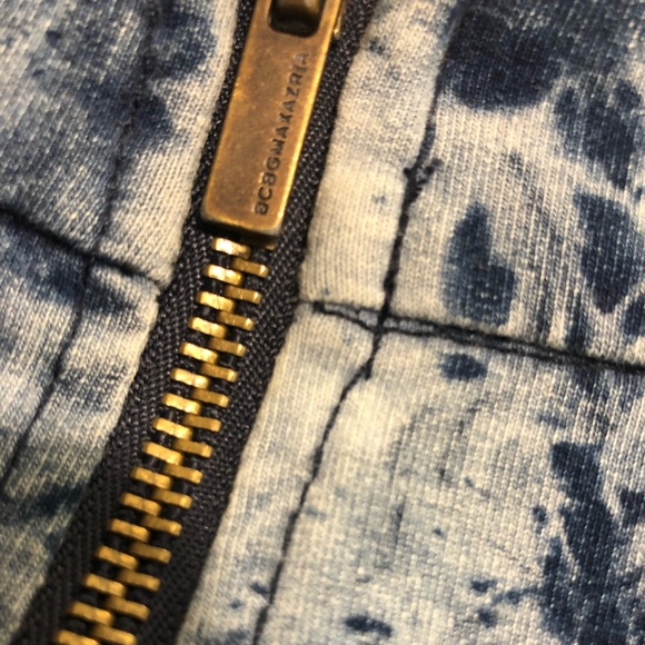 BCBG High Waisted Mini Skirt - Brand New - Picture 5 of 5